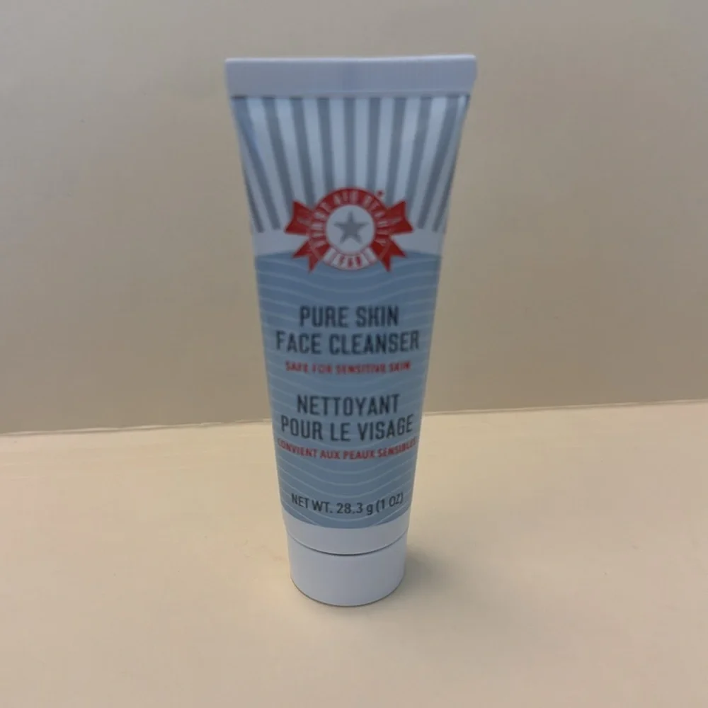 FIRST AID BEAUTY Travel Size Pure Skin Face Cleanser Travel Size 1oz NIP